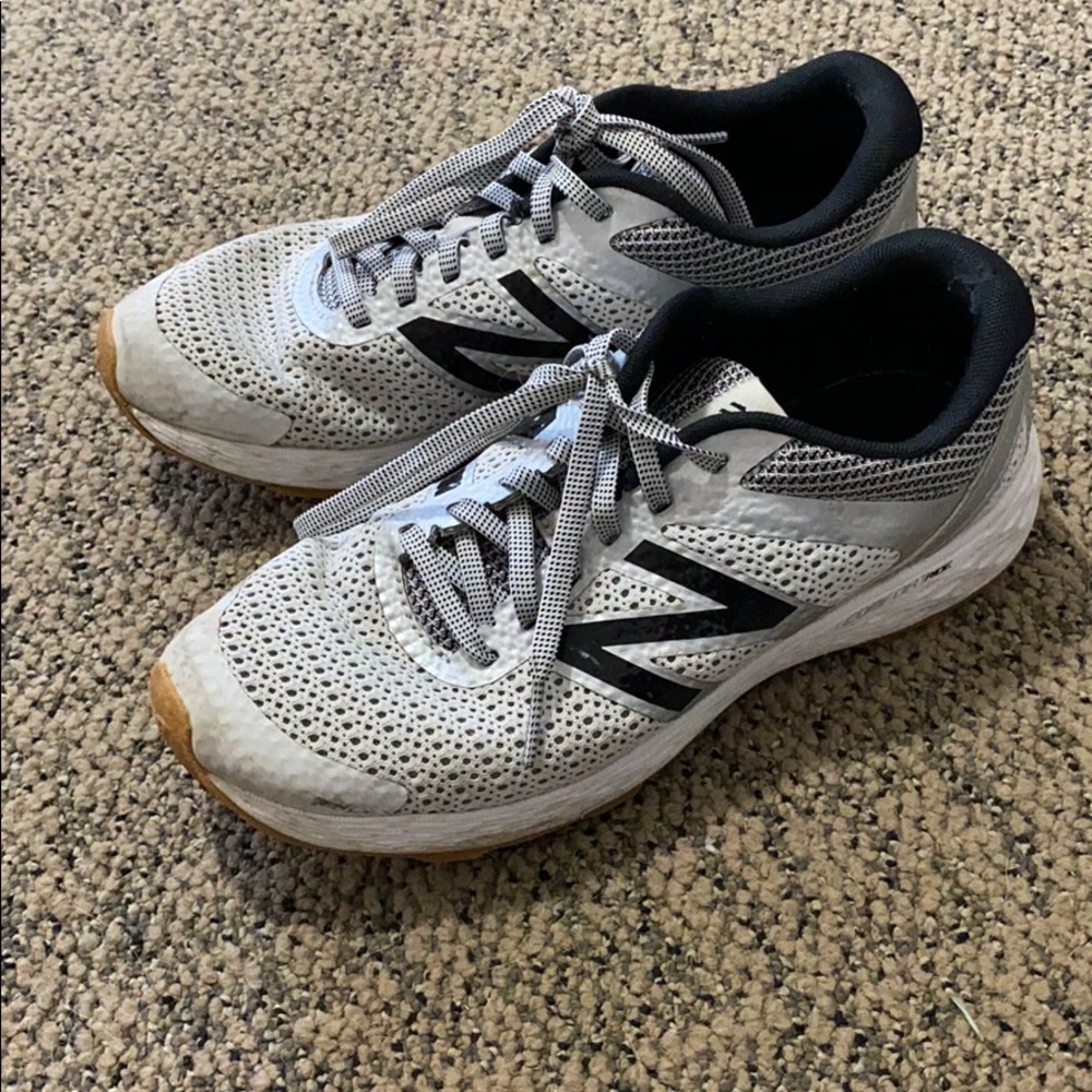 New Balance Tennis Shoes